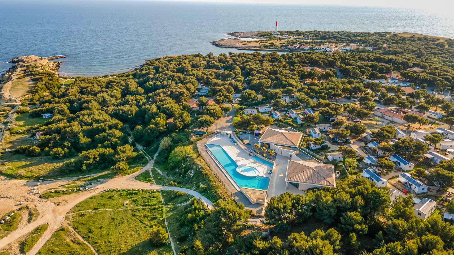 vue-aerienne-camping-l-arquet-ctoncamping